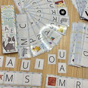 Complete com as Vogais