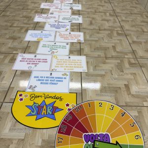 Amarelinha de volta ás aulas